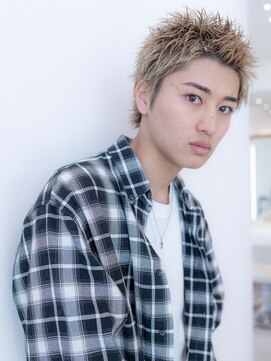 メゾンバイハバナ(maison by HAVANA) 束感ショートツーブロックマッシュハイライトスパイキーショート