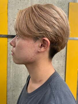 ヒュイル バイ ニアウ(Hwyl by Niau) メンズマッシュセンターパートスパイラルパーマニュアンスパーマ