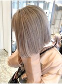 ハイトーングレージュボブケアブリーチダブルカラーラベンダー