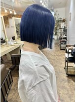 ユラギフロムユイマァル 水島店(YURAGI from YUIMARL)&nbsp;サファイアブルー×ぱつっとボブ