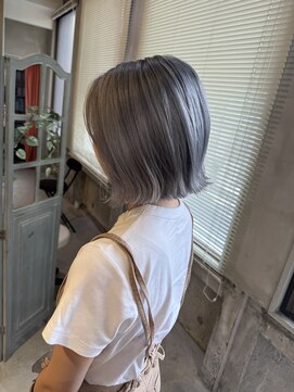 ロカリタ キョウト 四条大宮店(ROCAReTA kyoto) ホワイトグレー