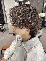 ネクストネオ 静岡(NEXT NEO)&nbsp;NEXT NEO【櫻田】センターパートウルフ　ツイストスパイラル