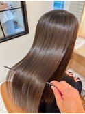 湿気に負けない美髪ストレート