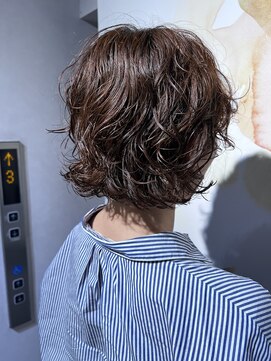 ノラ ギンザ(NORA GINZA) ボブパーマゆるめパーマウルフパーマミディアムパーマ銀座暗髪