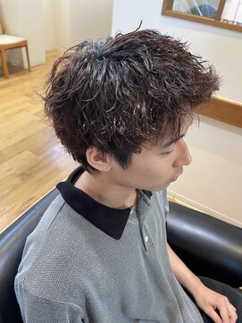 ダーチャ(Datsche) スパイキーショート×ゆるツイストパーマ