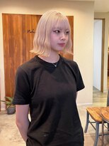 ニクスフリー(nix free)&nbsp;ハイトーンボブホワイトカラーベージュ髪質改善ブリーチ20代10代