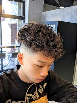 ダズルヘアーエイチ(DAZZLE hair H) スペインカール