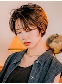 首元が綺麗に見えるショート