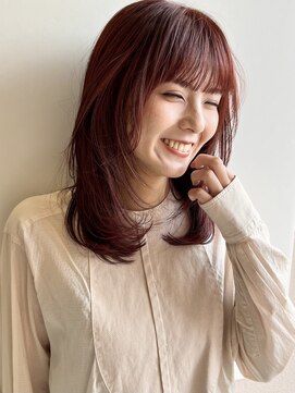 イギー(igggy) ミディアムレイヤー×ボルドーカラー♪