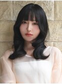 黒髪ゆるふわセミロング