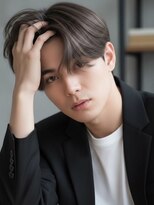 ヘアサロンエムフィス 池袋東口(HAIR SALON M Fe's)&nbsp;センターパート/メンズ/清潔感/韓国/マッシュ/フェザーパーマ