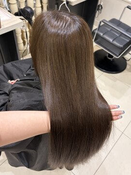 ユーフォリア 銀座本店(Euphoria) 【Euphoria すみれ】オリーブベージュ　透明感カラー　赤み消し