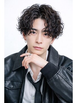 アイトーキョープラスシー 横浜(AI TOKYO+Sea) 横浜/高島町/フェザーパーマ/毛流れパーマ/センターパート