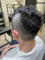 シャルム(charme)&nbsp;アシンメトリーメンズカット