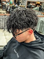 フォーコーナーズカットショップスリーセント 栄(FourCornersCutShop 3/cent)&nbsp;【スパイラルパーマ】