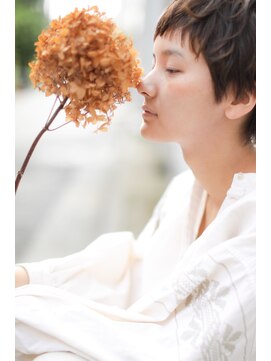 カライング(ing) 【+~ing】爽やかなベビーバングス 【畠山竜哉】