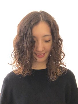 ギフト リビング(Gift Living) 外国人風ロブパーマ