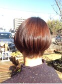 前下りショートボブ
