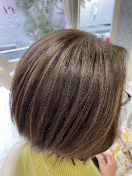 エフエフヘアー(ff hair) back style☆白髪ぼかしハイライトカラーvol.640