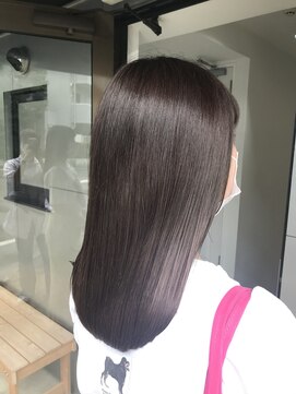 ネイヴィル(navile) ◎透明感ベージュ