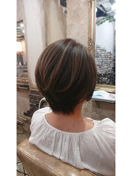 パレード(Parade) グレーヘアーは、ハイライトで大丈夫。