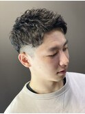 ビジネスショートアイロンパーマスタイル