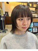 ステップカットボブ