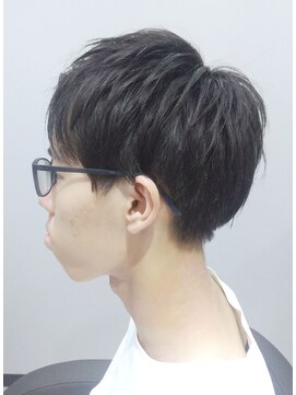 夜髪 決めすぎないナチュラルショート