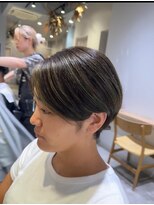 リタ(rita.)&nbsp;林　直人　ショートボブ×ハイライト