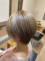 チルアウト(CHILL OUT)&nbsp;ショートボブ
