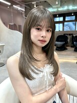 グロー 大宮(GLROW)&nbsp;レイヤーカット　ストレート　韓国　顔まわり　前髪