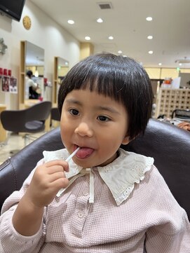 デザイニングヘアードゥ(designing hair Deux) キッズパッツンマッシュルームショート