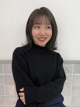 マアム ジー 明大前店(ma'am Zee) ミディアムレイヤー×暗めグレージュ