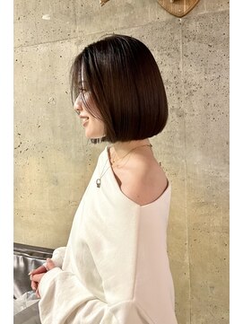 クヴェル バイ アーバン(KVELL by urban.) 【ボブ/似合わせカット/ぷつっとカット/ショート】