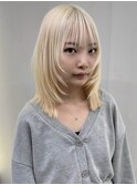 ブロンド×レイヤーカット