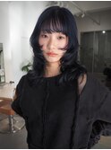 ネイビーブルーとレイヤーカット
