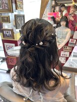 グリッツ (GLITZ) ハーフアップ 結婚式 お呼ばれヘア