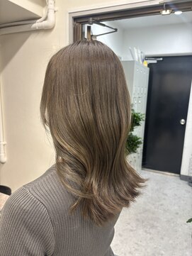 クレット(CLETO) 透明感マシマシオリーブグレージュ