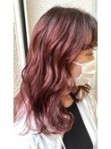 ファイバープレックスで鮮やかなピンクに。
