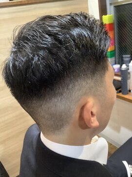 ヘアーメイク トレコローリ(hair make trecolori) 【trecolori 津田沼】ビジネスフェード