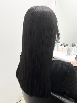 イレス 札幌駅前(IRESU) ミディアムヘア/斜めバング/グレージュカラー/シルキーベージュ