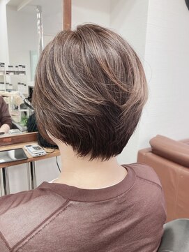 フリーズ 伊丹店(Freez) 白髪ぼかし30代40代50代60代伊丹大人ショート大人ボブ422