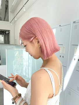 ニトバイアンキシム(nit by ahnkism) ボブミルクティーベージュブリーチダブルカラー堀江