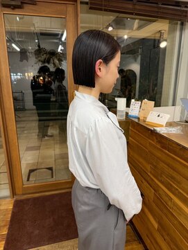 シロ(siro) 切りっぱなしボブ