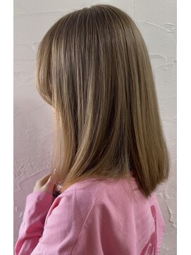 マイレ(maile) 柔らかなベージュ