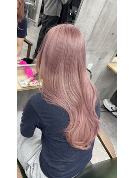 モニカ 栄店(MONIQA) ピンクカラー