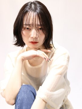 ロロネー 天満(Lolonois) 【Lolonois天満】くびれレイヤーボブ（釣本竜哉）