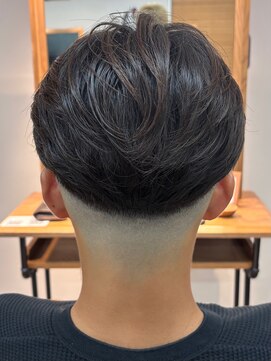 シーフフェード 千葉(Cyf FADE) 千葉駅MEN’S HAIR/サーフカール/刈り上げセンターパート