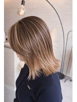 サロンドディバース(Salon de DIVERSE)&nbsp;ハイライトで作るバレイヤージュ