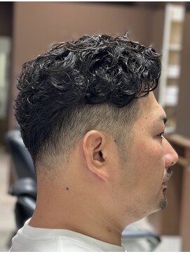 バーバーショップグランツ(Bar ber Shop GRAnt'z) オールバックパーマ